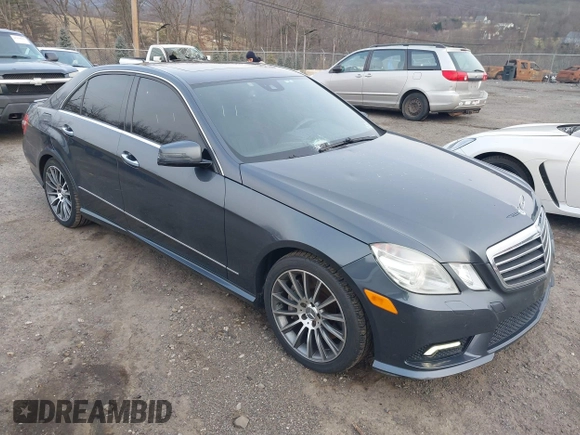 2010 Mercedes-Benz E-Class E 550 Luxury with VIN WDDHF9AB8AA144791, listed as a IAAI auction lot 41247610 with 138,972 mi miles. Bid and sale history available at carsss.com. Image 1.