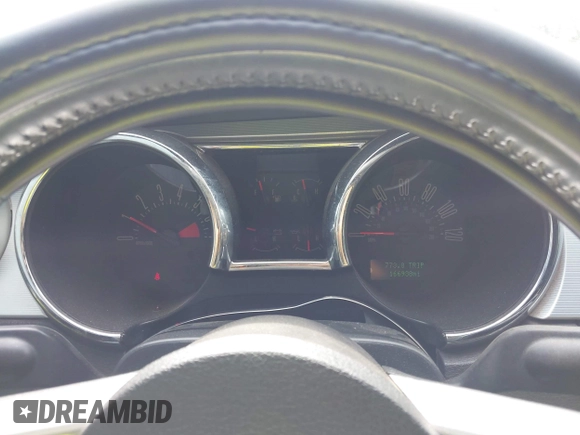 2005 Ford Mustang Deluxe with VIN 1ZVFT84N855183256, listed as a IAAI auction lot 42657956 with 166,398 mi miles and . Bid and sale history available at DreamBid. Image 7.