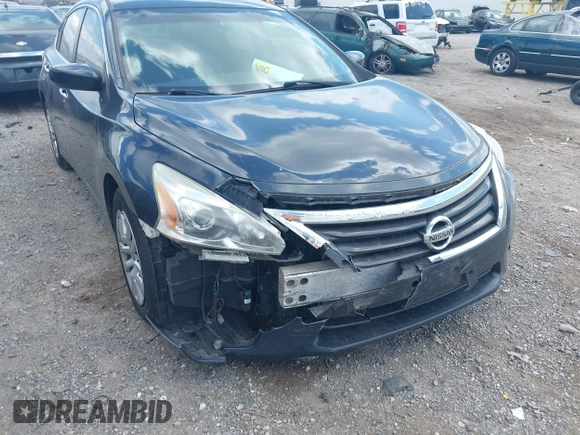 2013 Nissan Altima 2.5 S with VIN 1N4AL3AP4DC913024, listed as a IAAI auction lot 42045465 with 172,990 mi miles and . Bid and sale history available at carsss.com. Image 6.