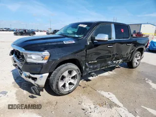2020 Ram 1500 Laramie с VIN 1C6SRFJM7LN250529, выставлен на аукционе Copart как лот 62525905 с пробегом 97 707 миль миль и Списание • Salvage title. История ставок и продаж доступна на DreamBid. Изображение 1.