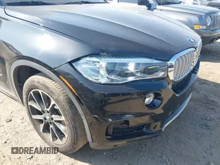 2017 BMW X5 xDrive35i z VIN 5UXKR0C3XH0V79111, wystawiony jako IAAI lot #42000568 z przebiegiem 114 733 mil mil oraz . Historia ofert i sprzedaży dostępna na DreamBid. Obrazek 6.
