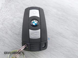 2006 BMW 5 Series 530i with VIN WBANE73506CM42692, listed as a IAAI auction lot 41712986 with 144,501 mi miles and . Bid and sale history available at carsss.com. Image 11.