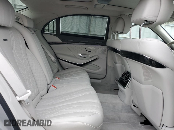 2017 Mercedes-Benz S 63 AMG z VIN WDDUG7JB0HA323319, wystawiony jako Copart lot #44551064 z przebiegiem 36 809 mil mil oraz . Historia ofert i sprzedaży dostępna na DreamBid. Obrazek 10.