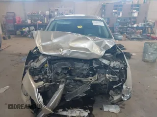 2017 Ford Escape SE z VIN 1FMCU0GD0HUC93439, wystawiony jako IAAI lot #41447523 z przebiegiem 94 776 mil mil oraz . Historia ofert i sprzedaży dostępna na DreamBid. Obrazek 12.