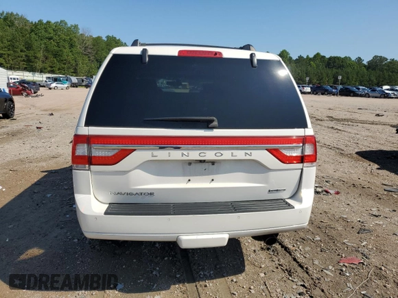 2015 Lincoln Navigator with VIN 5LMJJ2HT4FEJ08461, listed as a Copart auction lot 62295635 with 151,603 mi miles and Clean title. Bid and sale history available at DreamBid. Image 6.