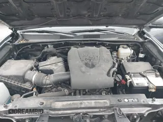 2018 Toyota Tacoma SR with VIN 5TFCZ5AN6JX127774, listed as a IAAI auction lot 41801158 with 28,161 mi miles and . Bid and sale history available at DreamBid. Image 10.