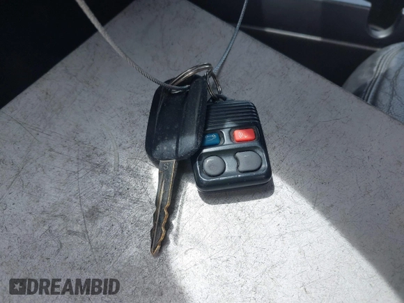 2005 Mercury Mountaineer Convenience с VIN 4M2DU86K75UJ07554, выставлен на аукционе IAAI как лот 42645755 с пробегом 131 910 миль миль и . История ставок и продаж доступна на DreamBid. Изображение 11.