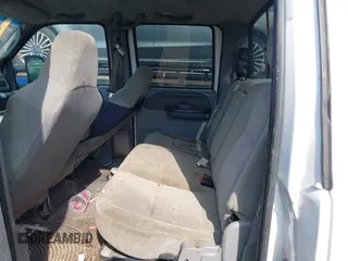 2004 Ford F-250 XL z VIN 1FTNW20PX4EB22435, wystawiony jako IAAI lot #41727810 z przebiegiem 199 800 mil mil oraz . Historia ofert i sprzedaży dostępna na DreamBid. Obrazek 8.