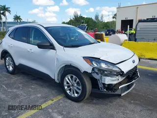 2022 Ford Escape SE z VIN 1FMCU0G67NUA25873, wystawiony jako IAAI lot #42470699 z przebiegiem 57 156 mil mil oraz . Historia ofert i sprzedaży dostępna na DreamBid. Obrazek 1.
