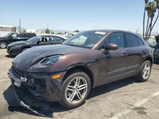 2022 Porsche Macan z VIN WP1AA2A51NLB04007, wystawiony jako Copart lot #57549415 z przebiegiem 12 578 mil mil oraz Szkoda całkowita • Salvage title. Historia ofert i sprzedaży dostępna na DreamBid. Obrazek 1.