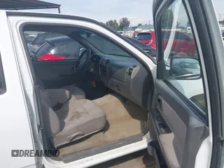2005 Chevrolet Colorado 1SC LS Z85 with VIN 1GCCS136258113504, listed as a IAAI auction lot 42160678 with 377,555 mi miles. Bid and sale history available at carsss.com. Image 5.