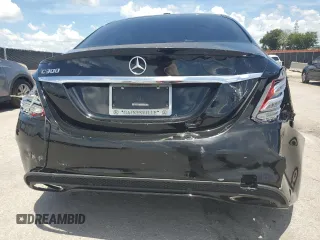 2018 Mercedes-Benz C 300 with VIN 55SWF4JB2JU270137, listed as a Copart auction lot 61640165 with 112,580 mi miles and Clean title. Bid and sale history available at DreamBid. Image 6.