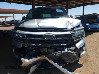 2022 Ford Expedition XLT с VIN 1FMJU1HT4NEA67039, выставлен на аукционе IAAI как лот 42609959 с пробегом 75 880 миль миль и . История ставок и продаж доступна на DreamBid. Изображение 6.