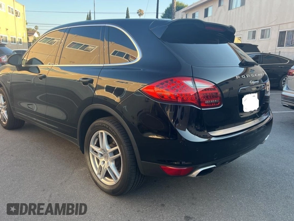 2013 Porsche Cayenne Diesel with VIN WP1AF2A29DLA24718, listed as a Copart auction lot 65841635 with 172,709 mi miles and Clean title. Bid and sale history available at DreamBid. Image 3.