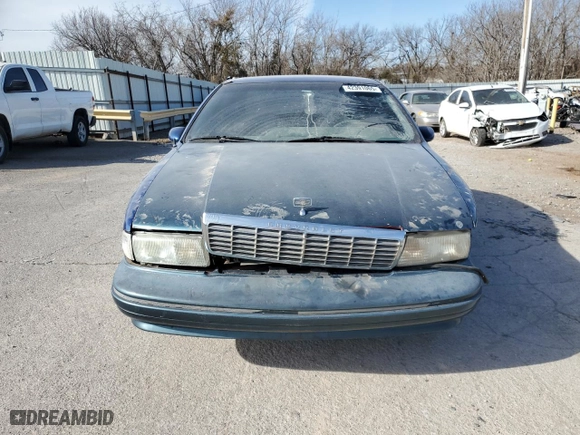 1991 Chevrolet Caprice with VIN 1G1BL53E9MW205686, listed as a Copart auction lot 42391065 with NaN miles and Salvage Title. Bid and sale history available at carsss.com. Image 5.