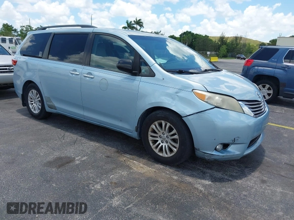2015 Toyota Sienna XLE с VIN 5TDYK3DC3FS537633, выставлен на аукционе IAAI как лот 42534653 с пробегом 250 730 миль миль и . История ставок и продаж доступна на DreamBid. Изображение 1.