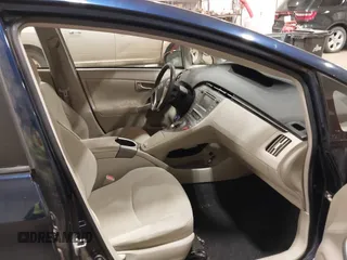2014 Toyota Prius Four z VIN JTDKN3DU1E1738531, wystawiony jako IAAI lot #40945456 z przebiegiem 152 210 mil mil oraz . Historia ofert i sprzedaży dostępna na DreamBid. Obrazek 5.