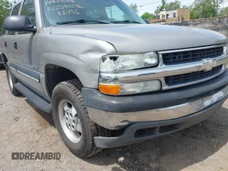 2003 Chevrolet Tahoe LS with VIN 1GNEC13V53J196825, listed as a IAAI auction lot 42382716 with 177,277 mi miles and . Bid and sale history available at DreamBid. Image 6.