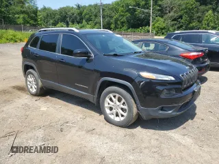 2016 Jeep Cherokee Altitude with VIN 1C4PJMCB6GW101759, listed as a Copart auction lot 62209745 with 89,820 mi miles and Clean title. Bid and sale history available at DreamBid. Image 4.