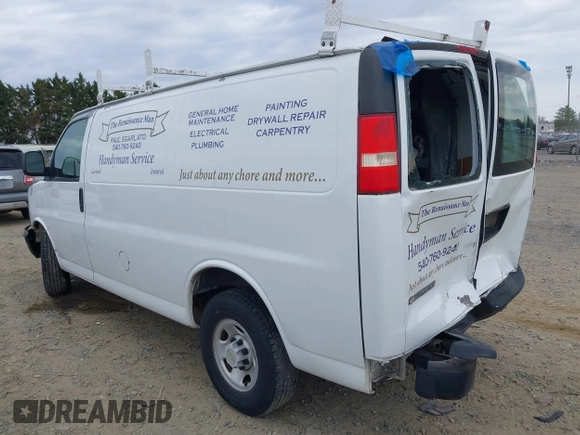 2007 Chevrolet Express Cargo Van with VIN 1GCGG25VX71126980, listed as a IAAI auction lot 41902596 with 89,628 mi miles. Bid and sale history available at carsss.com. Image 3.