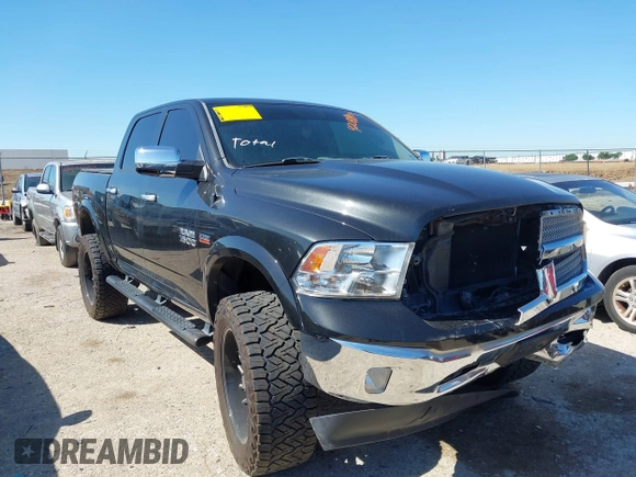 2018 Ram 1500 Big Horn z VIN 1C6RR7LT4JS111224, wystawiony jako IAAI lot #42084424 z przebiegiem 74 835 mil mil oraz . Historia ofert i sprzedaży dostępna na DreamBid. Obrazek 1.