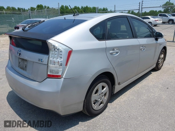 2010 Toyota Prius II z VIN JTDKN3DUXA0228632, wystawiony jako IAAI lot #42413526 z przebiegiem 264 569 mil mil oraz . Historia ofert i sprzedaży dostępna na DreamBid. Obrazek 4.
