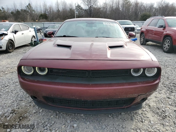 2021 Dodge Challenger SXT with VIN 2C3CDZAG9MH572708, listed as a Copart auction lot 47476175 with 137,834 mi miles and Salvage Title. Bid and sale history available at carsss.com. Image 5.