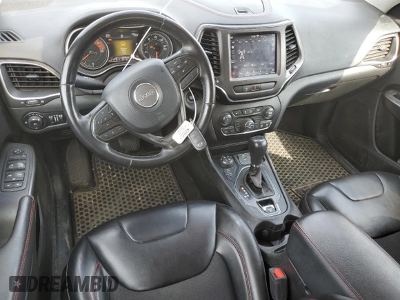 2020 Jeep Cherokee Trailhawk Elite z VIN 1C4PJMBN1LD534178, wystawiony jako Copart lot #68252364 z przebiegiem 85 946 mil mil oraz Szkoda całkowita • Salvage title. Historia ofert i sprzedaży dostępna na DreamBid. Obrazek 8.