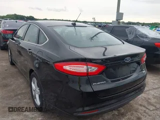 2015 Ford Fusion SE with VIN 1FA6P0HD9F5113069, listed as a IAAI auction lot 42126855 with 122,969 mi miles. Bid and sale history available at carsss.com. Image 3.