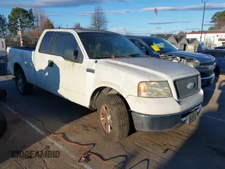 2006 Ford F-150 XLT with VIN 1FTPX12536NA72024, listed as a IAAI auction lot 41743401 with 117,529 mi miles. Bid and sale history available at carsss.com. Image 1.