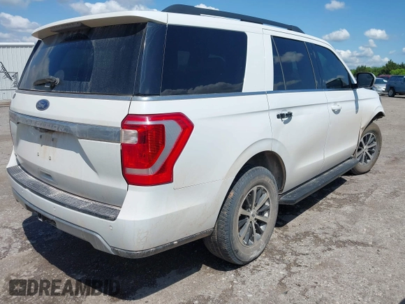 2019 Ford Expedition XLT z VIN 1FMJU1HT1KEA85882, wystawiony jako IAAI lot #42127179 z przebiegiem 110 173 mil mil oraz . Historia ofert i sprzedaży dostępna na DreamBid. Obrazek 4.