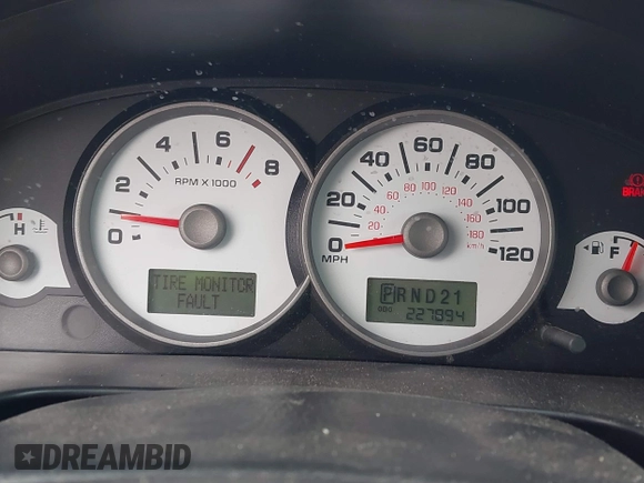2006 Ford Escape Limited with VIN 1FMYU94196KC23595, listed as a IAAI auction lot 42737801 with 227,894 mi miles and . Bid and sale history available at DreamBid. Image 7.