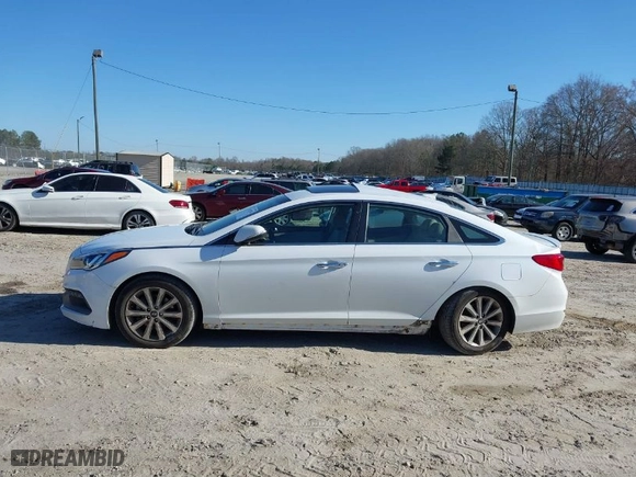 2016 Hyundai Sonata 2.4L Sport with VIN 5NPE34AF7GH406121, listed as a IAAI auction lot 41652078 with 90,445 mi miles. Bid and sale history available at carsss.com. Image 14.