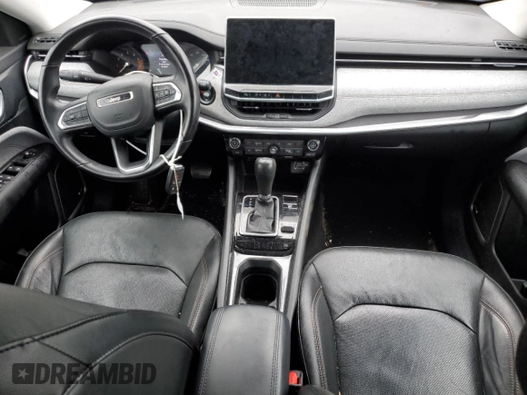 2022 Jeep Compass Latitude Lux с VIN 3C4NJDFB4NT212445, выставлен на аукционе Copart как лот 57807245 с пробегом 28 498 миль миль и Списание • Salvage title. История ставок и продаж доступна на DreamBid. Изображение 8.