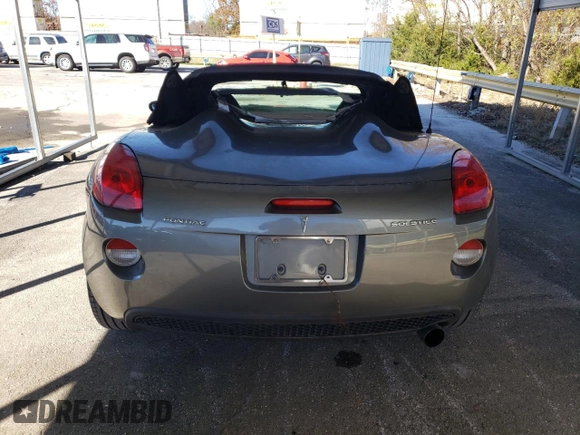 2006 Pontiac Solstice z VIN 1G2MB33BX6Y109591, wystawiony jako Copart lot #80684234 z przebiegiem 90 032 mil mil oraz Czysty tytuł • Clean title. Historia ofert i sprzedaży dostępna na DreamBid. Obrazek 6.