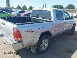 2007 Toyota Tacoma PreRunner с VIN 5TEJU62NX7Z450754, выставлен на аукционе IAAI как лот 42167915 с пробегом 221 560 миль миль и . История ставок и продаж доступна на DreamBid. Изображение 4.
