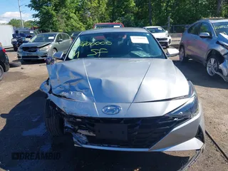 2023 Hyundai Elantra SEL z VIN 5NPLM4AG0PH107972, wystawiony jako IAAI lot #42200000 z przebiegiem 15 060 mil mil oraz . Historia ofert i sprzedaży dostępna na DreamBid. Obrazek 11.