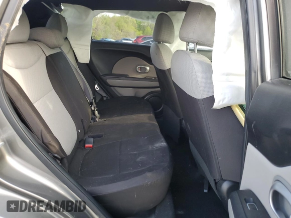 2019 Kia Soul z VIN KNDJN2A22K7637757, wystawiony jako Copart lot #52744765 z przebiegiem Nie podano mil oraz Czysty tytuł • Clean title. Historia ofert i sprzedaży dostępna na DreamBid. Obrazek 10.