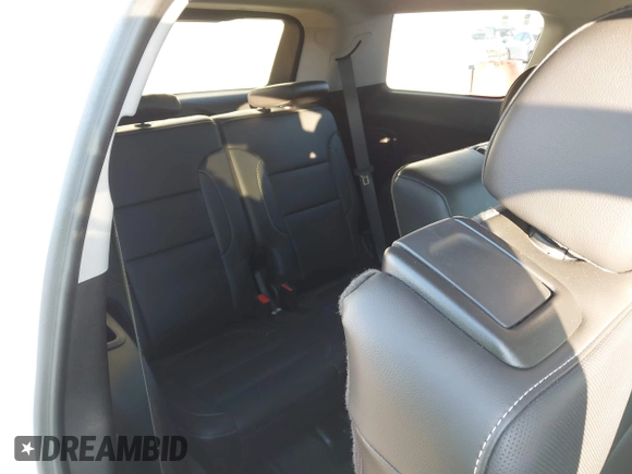 2023 GMC Acadia SLT z VIN 1GKKNUL47PZ205518, wystawiony jako IAAI lot #41322266 z przebiegiem 27 712 mil mil oraz . Historia ofert i sprzedaży dostępna na DreamBid. Obrazek 8.