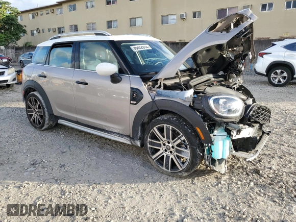 2024 MINI Countryman Cooper S with VIN WMZ53BR03R3R41479, listed as a Copart auction lot 85422814 with 8,453 mi miles and Salvage title. Bid and sale history available at DreamBid. Image 4.