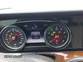 2017 Mercedes-Benz E-Class E 300 Luxury with VIN WDDZF4KB2HA072437, listed as a IAAI auction lot 42008813 with 102,389 mi miles. Bid and sale history available at carsss.com. Image 7.