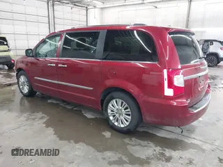 2014 Chrysler Town & Country Limited z VIN 2C4RC1GG2ER453993, wystawiony jako IAAI lot #41942877 z przebiegiem 181 701 mil mil oraz . Historia ofert i sprzedaży dostępna na DreamBid. Obrazek 3.