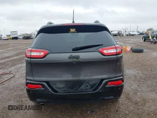 2018 Jeep Cherokee Latitude with VIN 1C4PJLCB6JD588989, listed as a IAAI auction lot 41319570 with 71,333 mi miles. Bid and sale history available at carsss.com. Image 17.