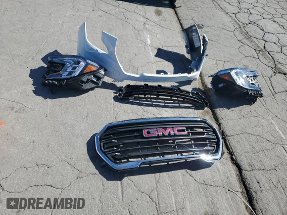 2024 GMC Terrain SLE with VIN 3GKALMEG3RL326484, listed as a Copart auction lot 58089895 with 14,497 mi miles and Salvage title. Bid and sale history available at DreamBid. Image 13.