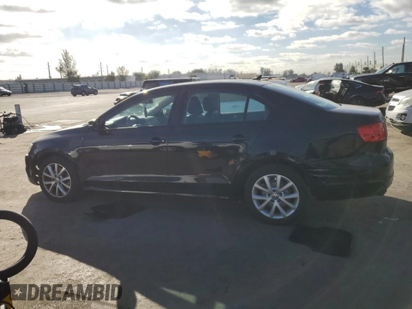 2012 Volkswagen Jetta Sedan SE w/Convenience with VIN 3VWDX7AJXCM340753, listed as a Copart auction lot 88157945 with 225,680 mi miles and Salvage Title. Bid and sale history available at carsss.com. Image 2.