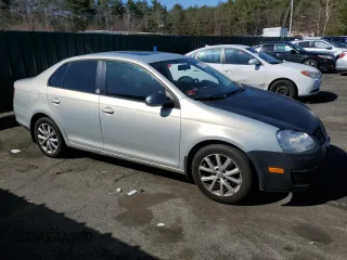 2010 Volkswagen Jetta Sedan Limited with VIN 3VWRZ7AJ2AM138373, listed as a Copart auction lot 49278525 with 191,640 mi miles and Salvage Title. Bid and sale history available at carsss.com. Image 4.