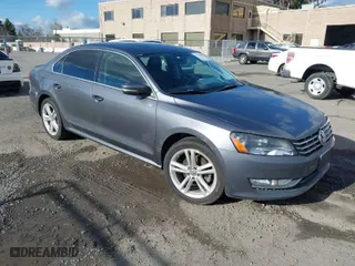 2015 Volkswagen Passat 2.0L TDI SEL Premium with VIN 1VWCV7A38FC060712, listed as a IAAI auction lot 41718082 with 83,864 mi miles. Bid and sale history available at carsss.com. Image 1.