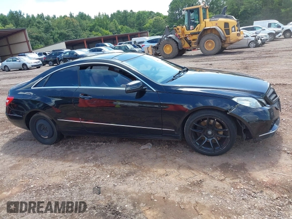 2013 Mercedes-Benz E 350 with VIN WDDKJ5KB0DF196368, listed as a IAAI auction lot 42614392 with 212,552 mi miles and . Bid and sale history available at DreamBid. Image 13.