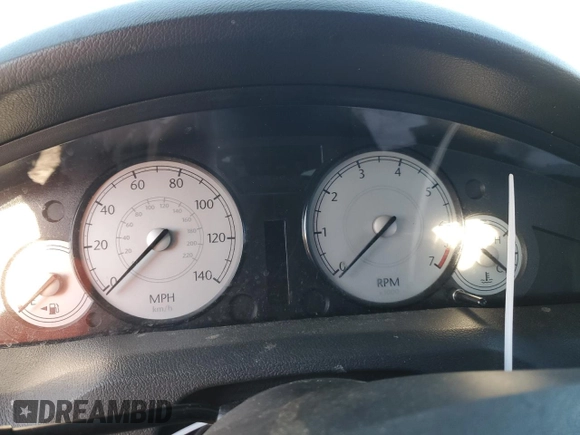 2005 Chrysler 300 300 z VIN 2C3JA43R15H636551, wystawiony jako Copart lot #42165655 z przebiegiem Nie podano mil oraz Nie do naprawy • Non repairable. Historia ofert i sprzedaży dostępna na DreamBid. Obrazek 9.