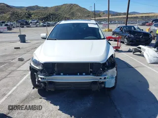 2017 Volvo XC60 Inscription с VIN YV440MDUXH2011767, выставлен на аукционе IAAI как лот 41816118 с пробегом 185 901 миль миль и . История ставок и продаж доступна на DreamBid. Изображение 13.